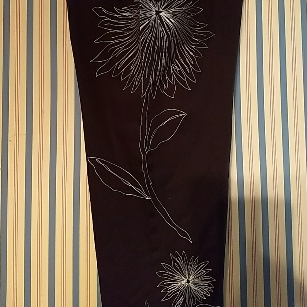 Capris - Picture 2 of 3